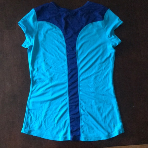 Nike Dri-Fit top - Picture 3 of 3